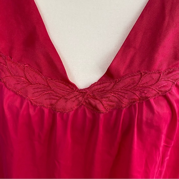 Vassarette large nightgown did his - Picture 3 of 3